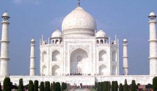 Taj Tour